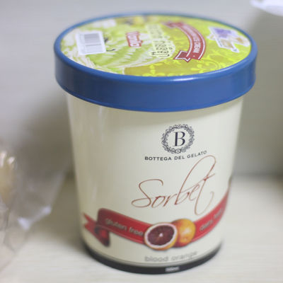 पर्यावरण के अनुकूल आइसक्रीम पेपर कप ढक्कन के साथ 16oz 475ml जमे हुए दही कंटेनर